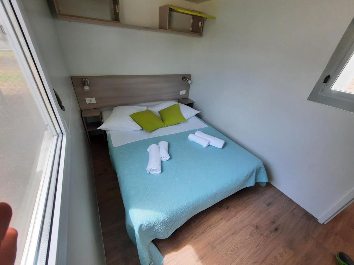 Kamp Rujno Hotel Starigrad Exterior photo