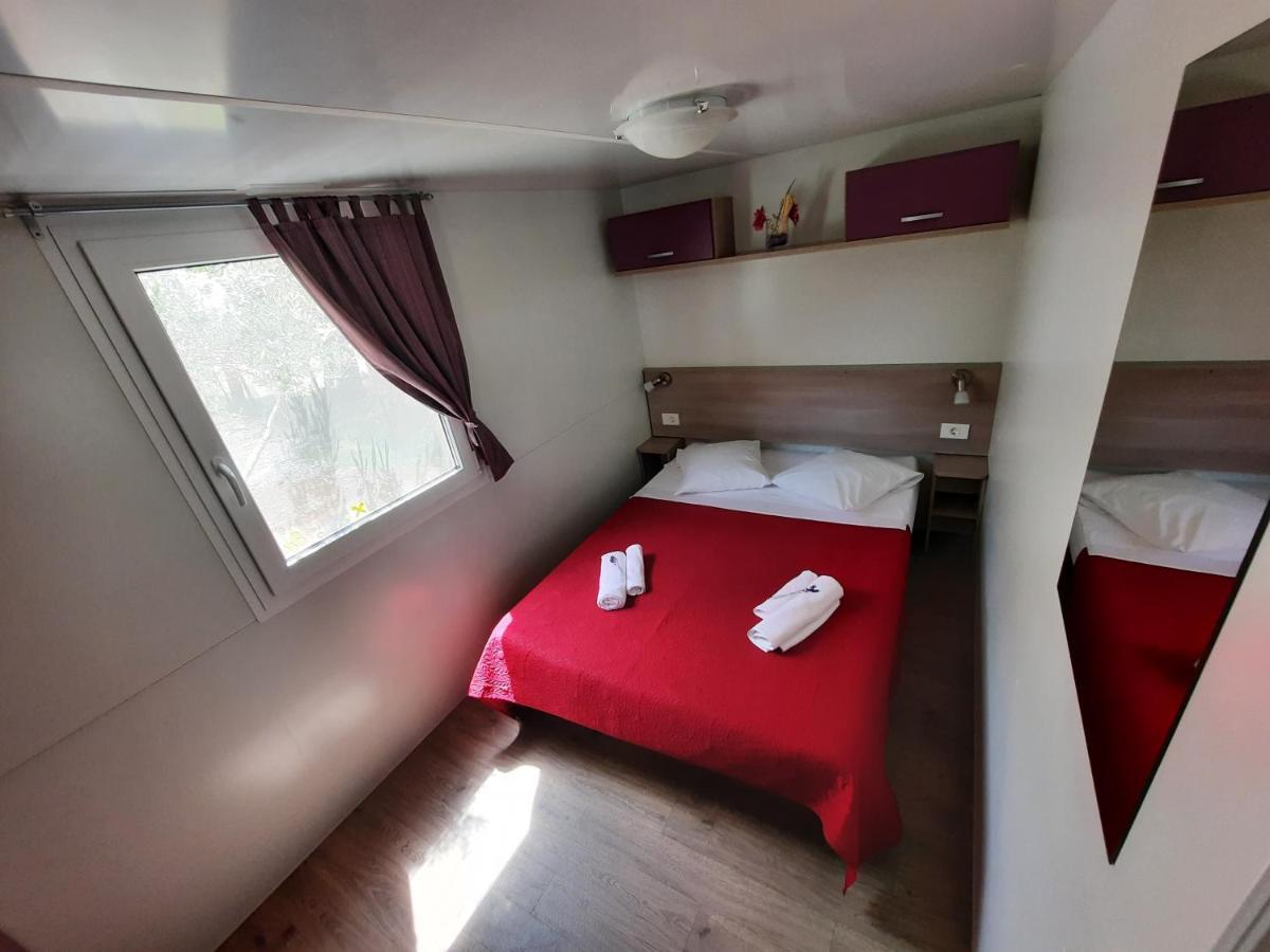 Kamp Rujno Hotel Starigrad Exterior photo