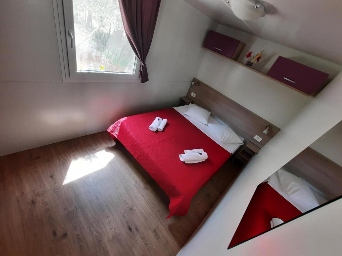 Kamp Rujno Hotel Starigrad Exterior photo