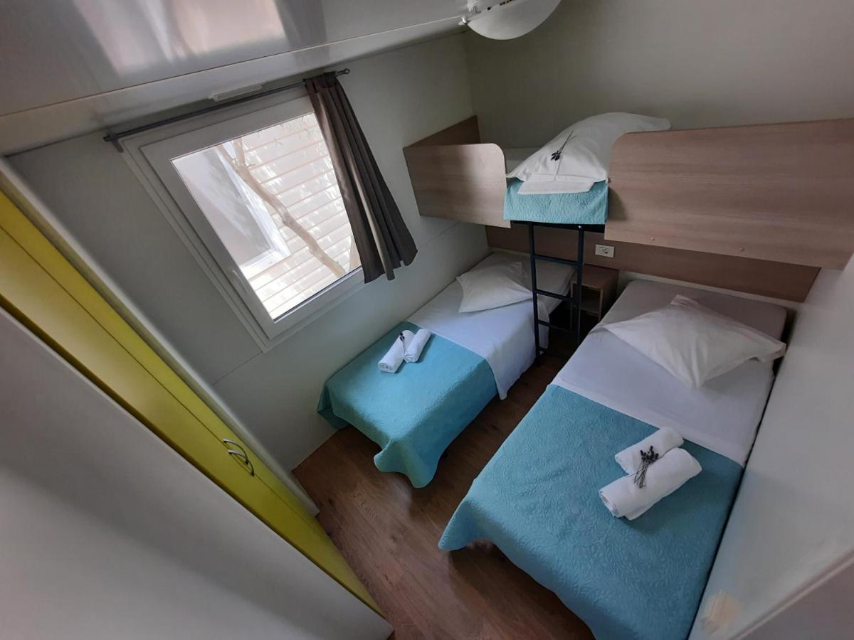 Kamp Rujno Hotel Starigrad Exterior photo