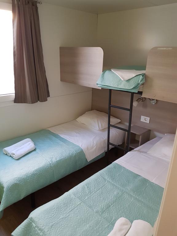 Kamp Rujno Hotel Starigrad Exterior photo