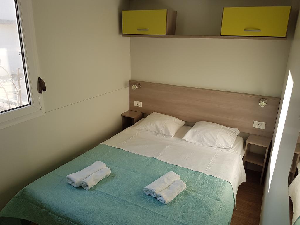 Kamp Rujno Hotel Starigrad Exterior photo