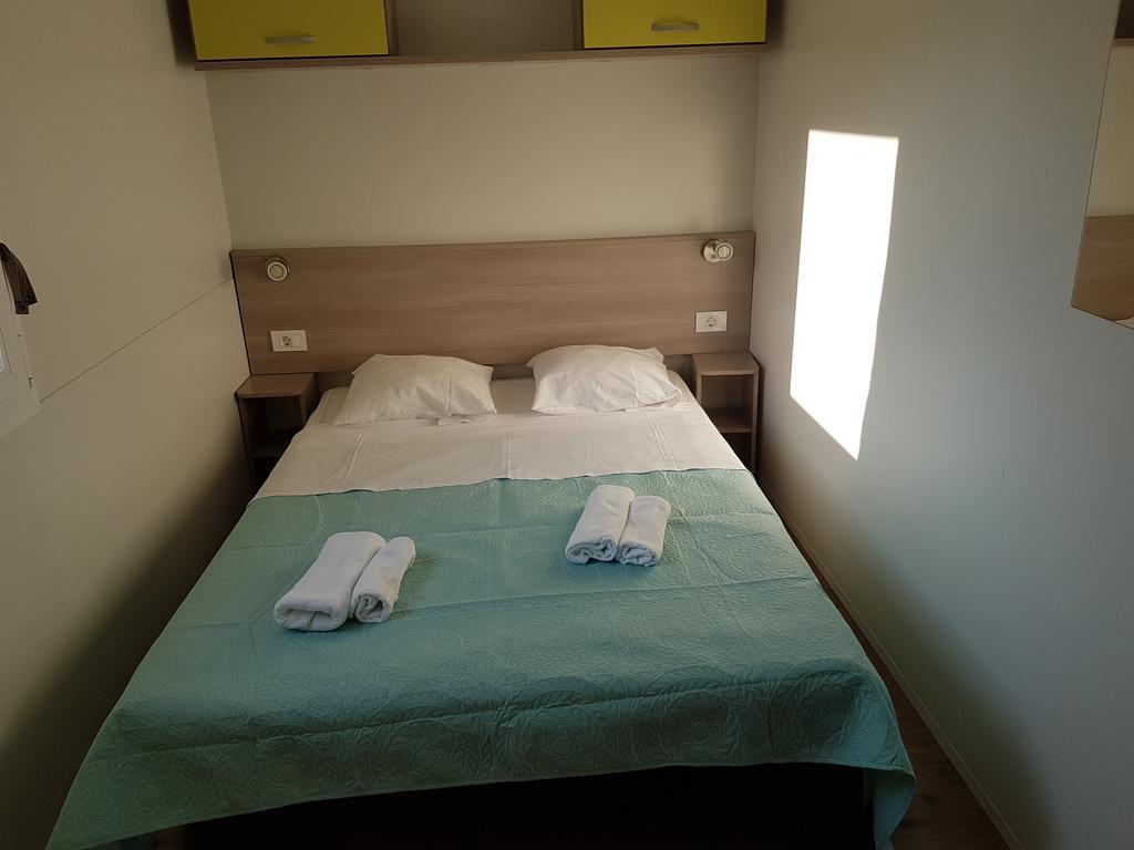 Kamp Rujno Hotel Starigrad Exterior photo