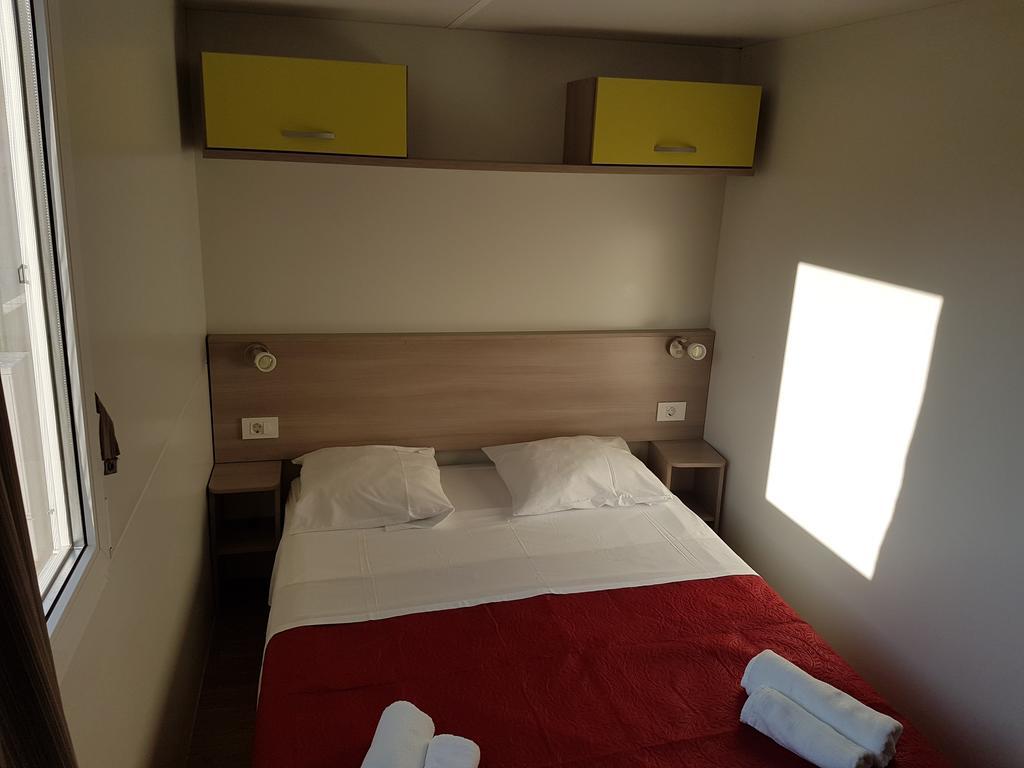 Kamp Rujno Hotel Starigrad Exterior photo