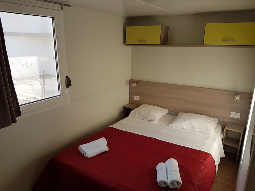 Kamp Rujno Hotel Starigrad Exterior photo